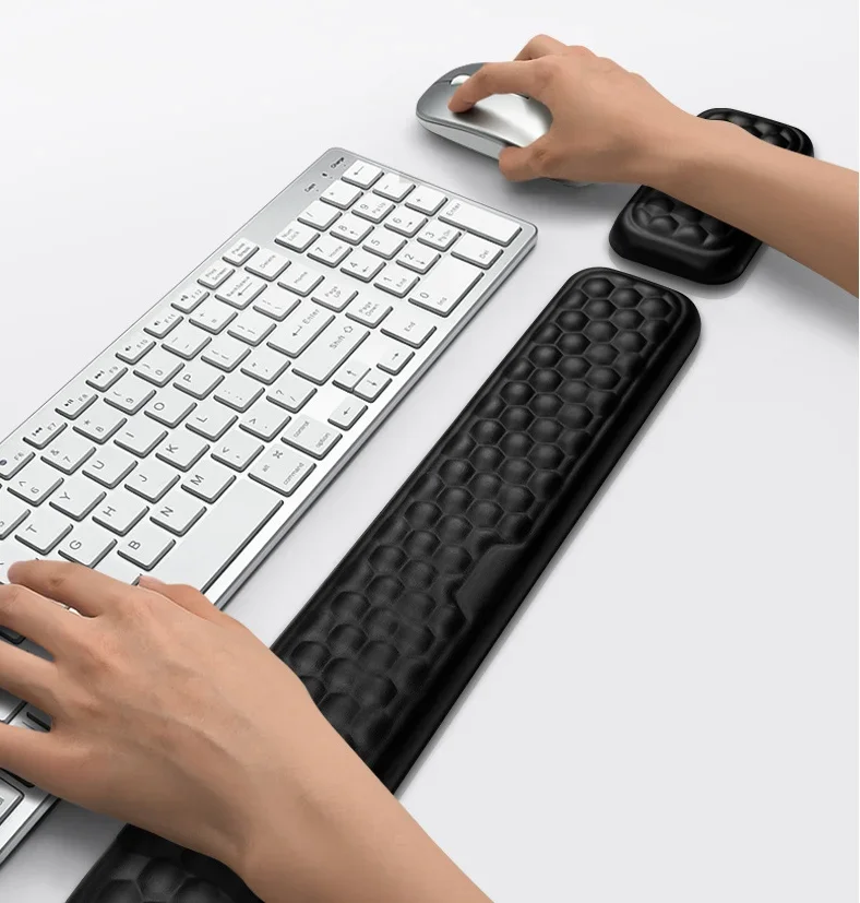 Podkładka pod nadgarstek i kla – Keyboard Wrist Pad Leather recenzja i cena