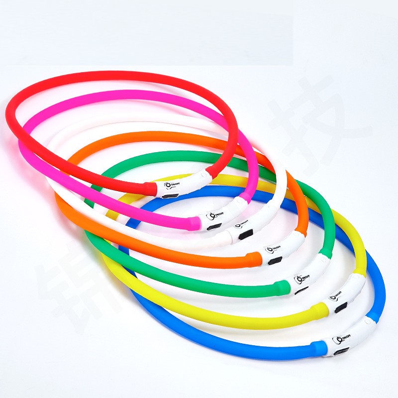 Silikonowa obroża LED dla psa  – Tech Dog Accessories recenzja i cena